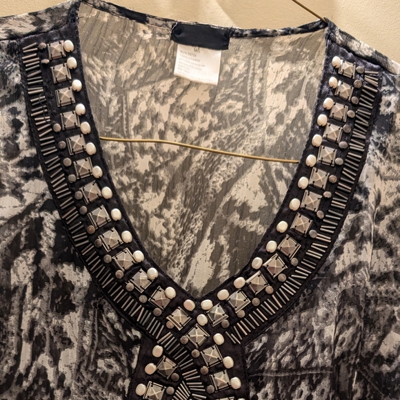 ❤️ Dressy Sheer Blouse Large - Picture 3 of 8